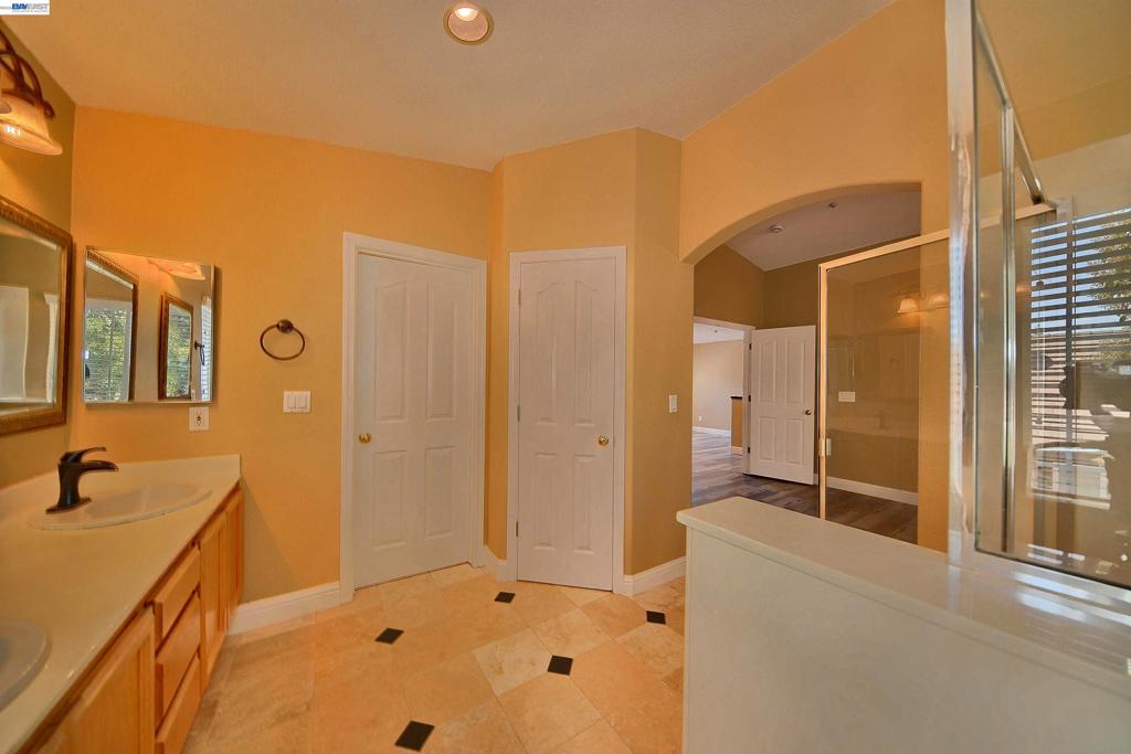 6472 Owl Way Property Photo 23