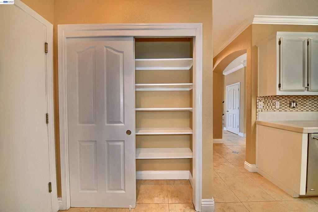 6472 Owl Way Property Photo 27