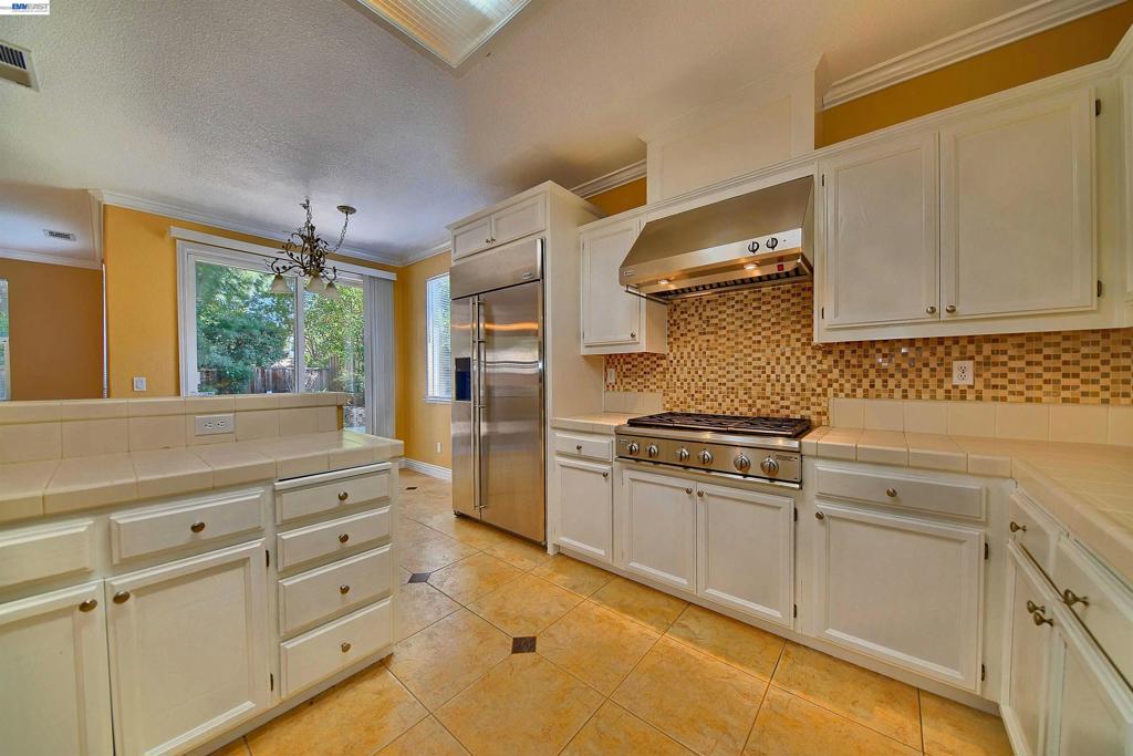 6472 Owl Way Property Photo 32