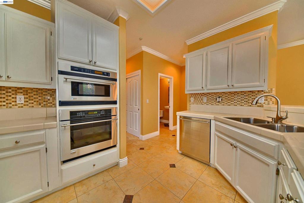 6472 Owl Way Property Photo 34