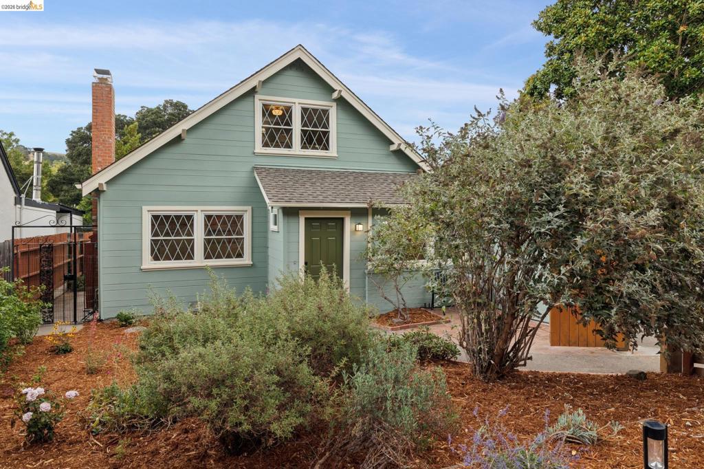 3323 Pinole Valley Rd Property Photo 1