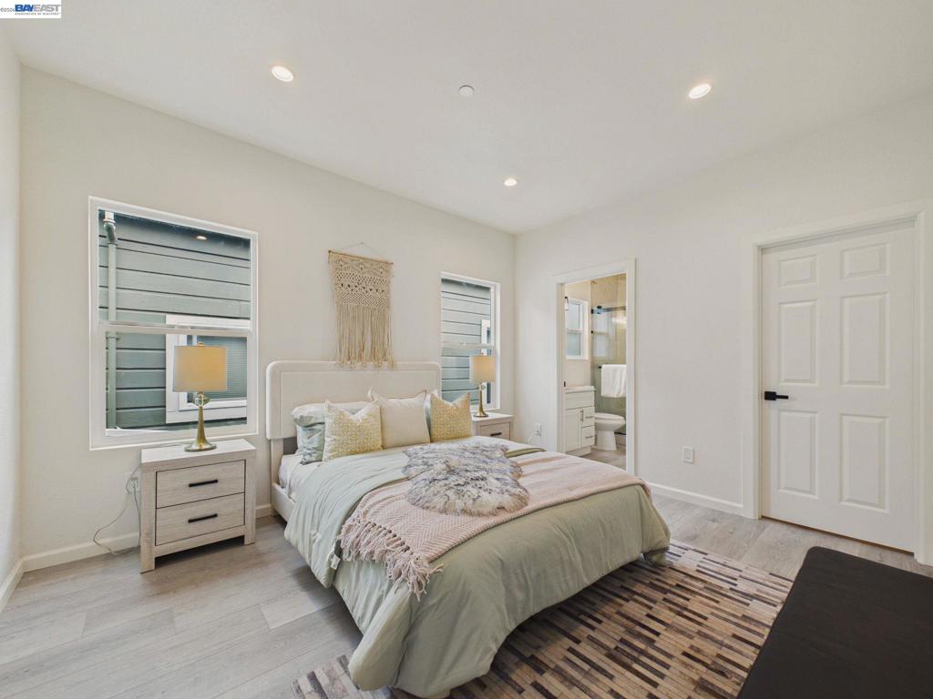 718 26th Property Photo 19