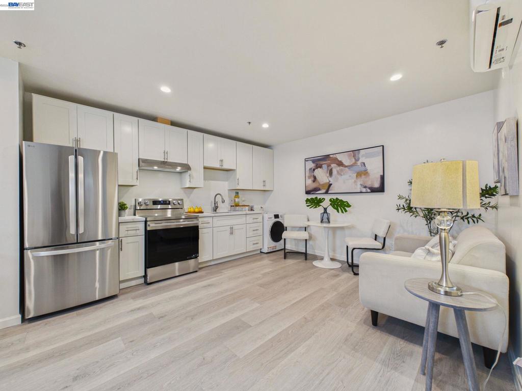 718 26th Property Photo 23
