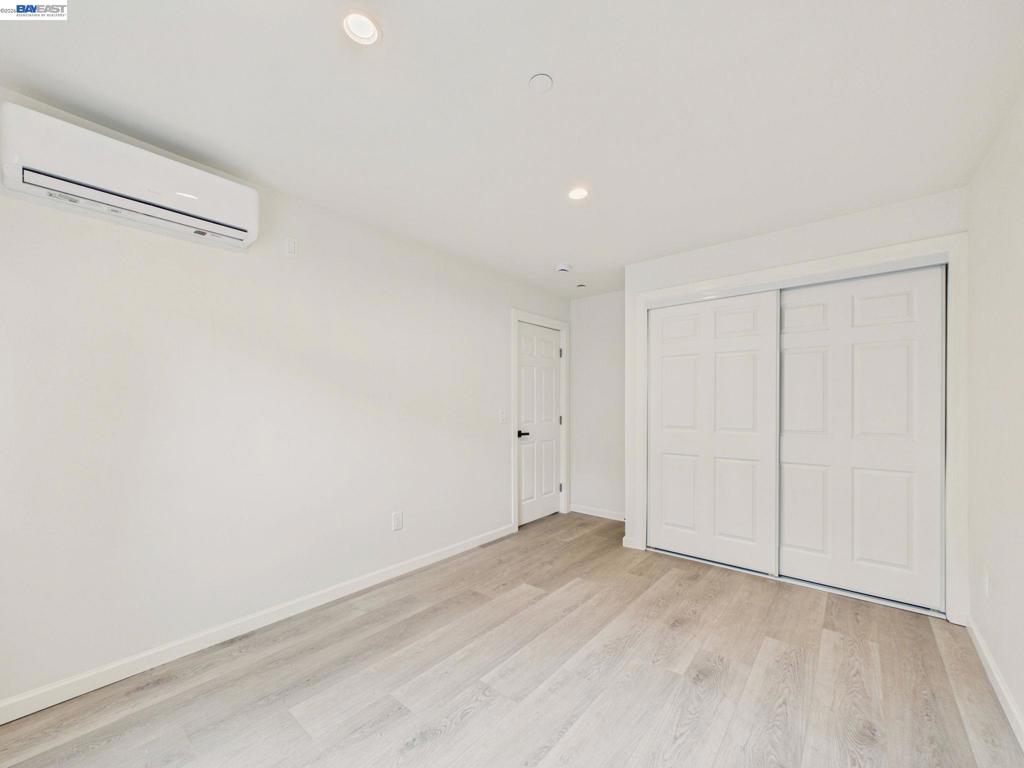 718 26th Property Photo 29