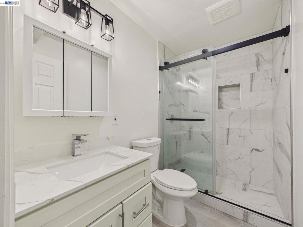 718 26th Property Photo 30