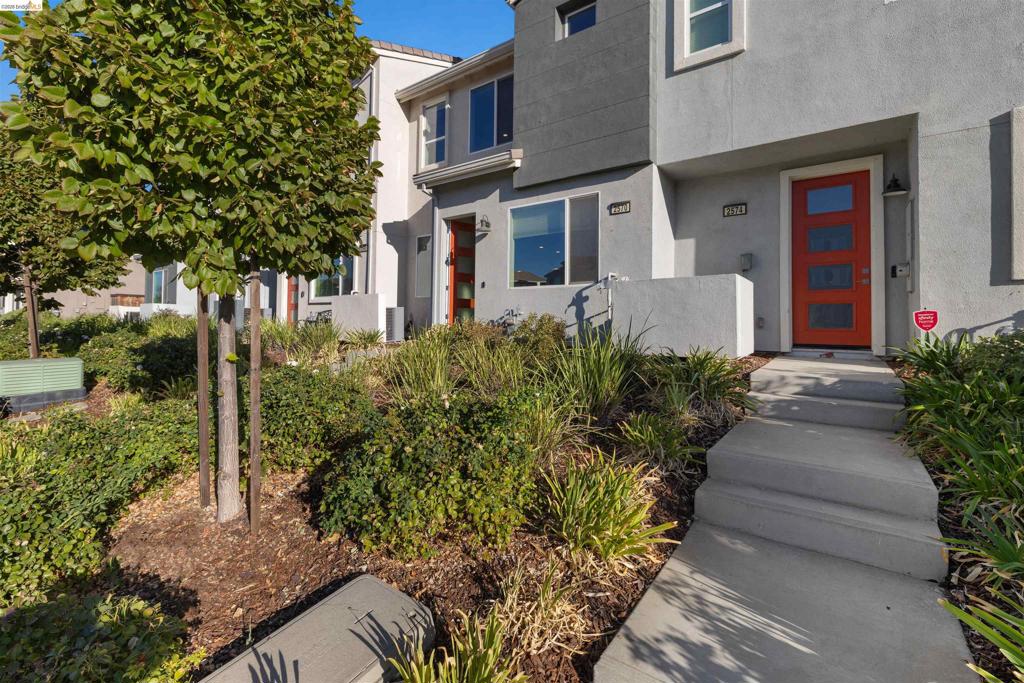 2570 Natomas Crossing Drive Property Photo 4
