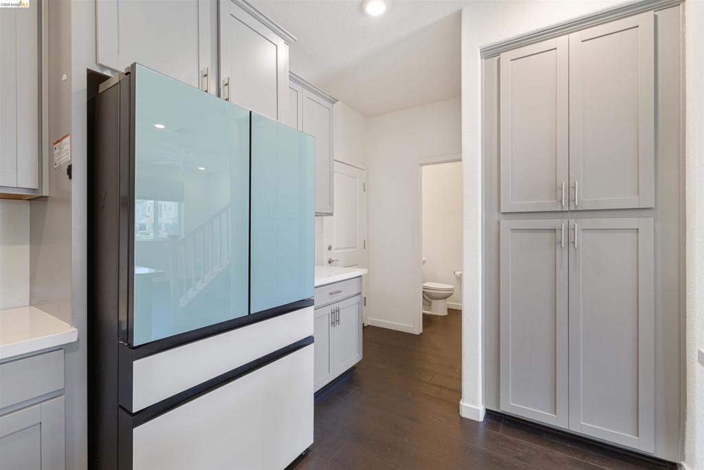 2570 Natomas Crossing Drive Property Photo 18