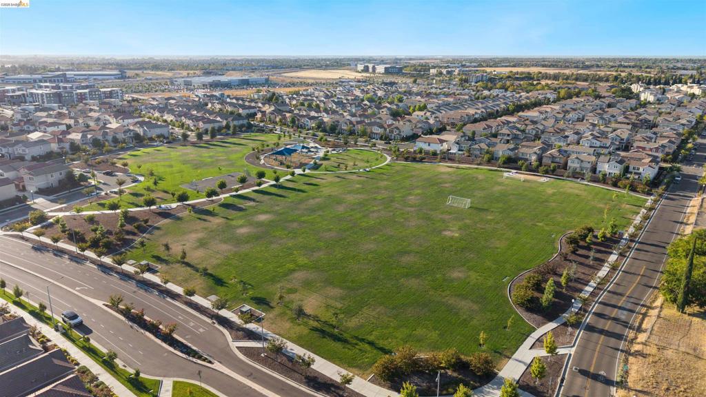 2570 Natomas Crossing Drive Property Photo 45