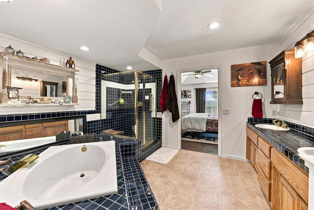 2360 Secret Ravine Trail Property Photo 26