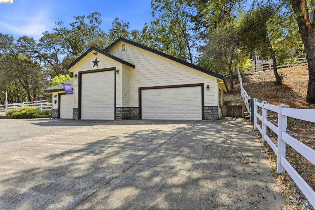 2360 Secret Ravine Trail Property Photo 41