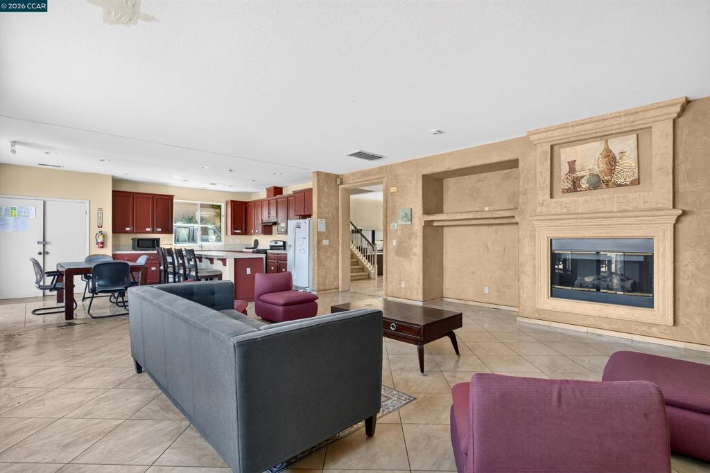 4400 Glen Canyon Cir Property Photo 10