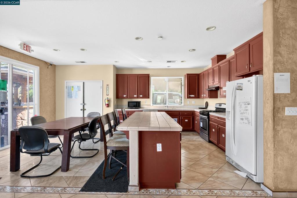 4400 Glen Canyon Cir Property Photo 16