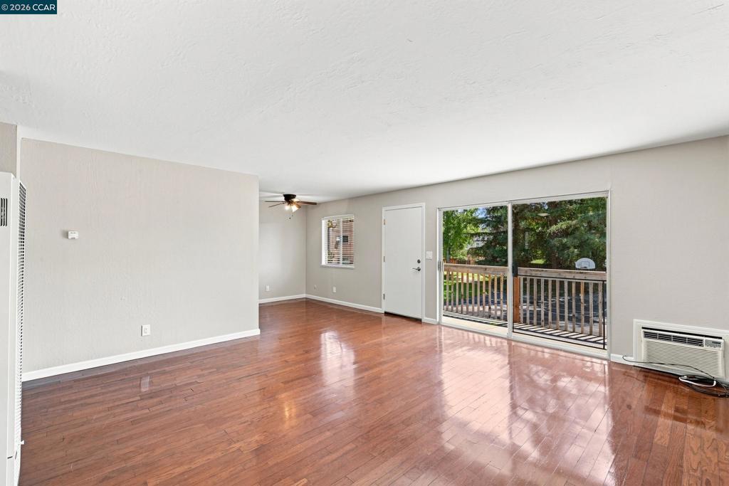 1060 Oak Grove Rd 46 Property Photo 10
