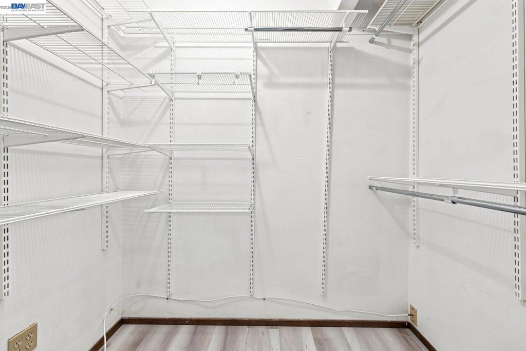 1305 Waterfall Way Property Photo 26