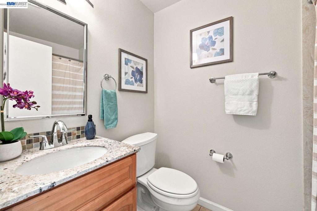 1305 Waterfall Way Property Photo 27