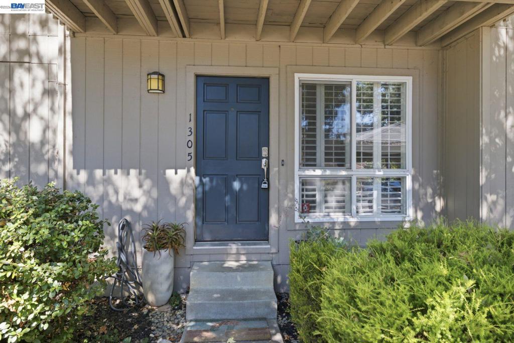 1305 Waterfall Way Property Photo 43