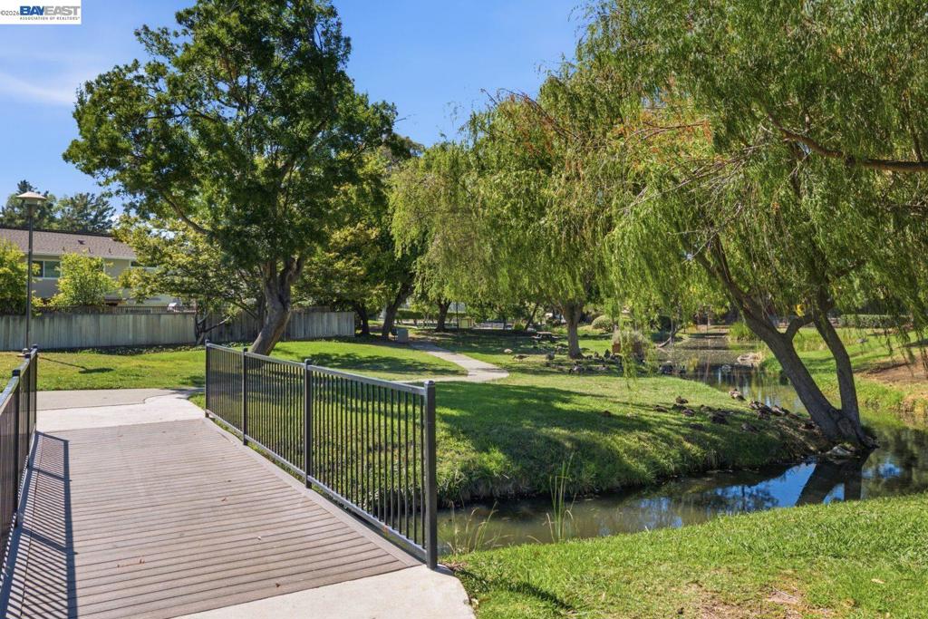 1305 Waterfall Way Property Photo 46