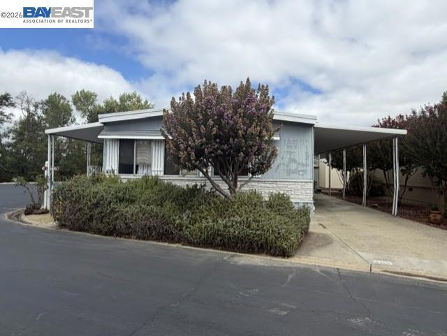 3263 Vineyard Ave #165 Property Photo 8
