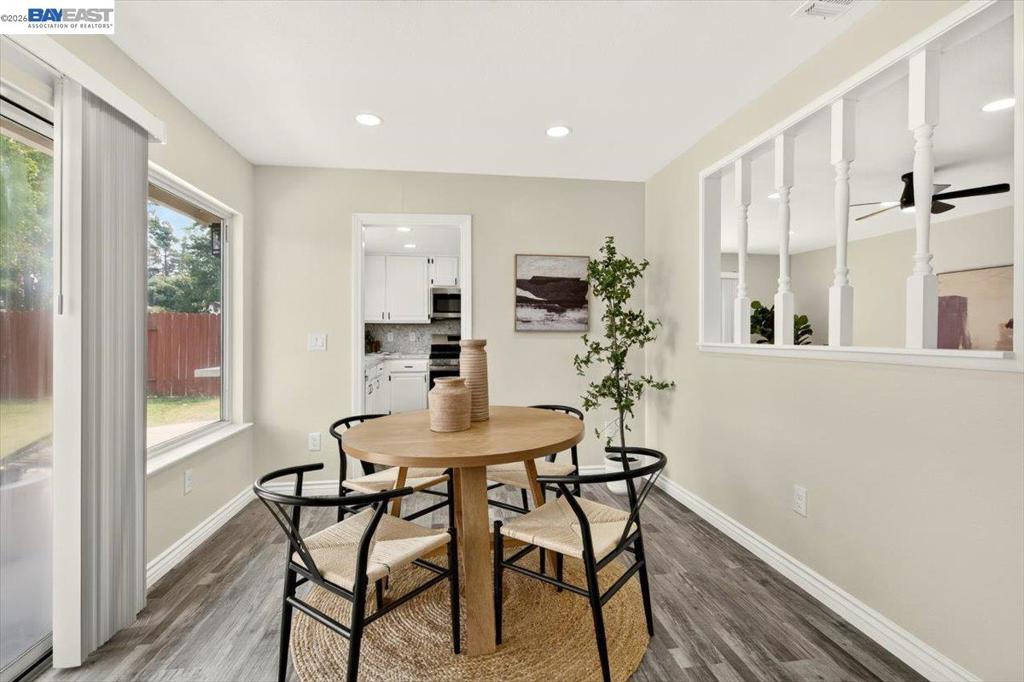 9081 Meadowdale Way Property Photo 15