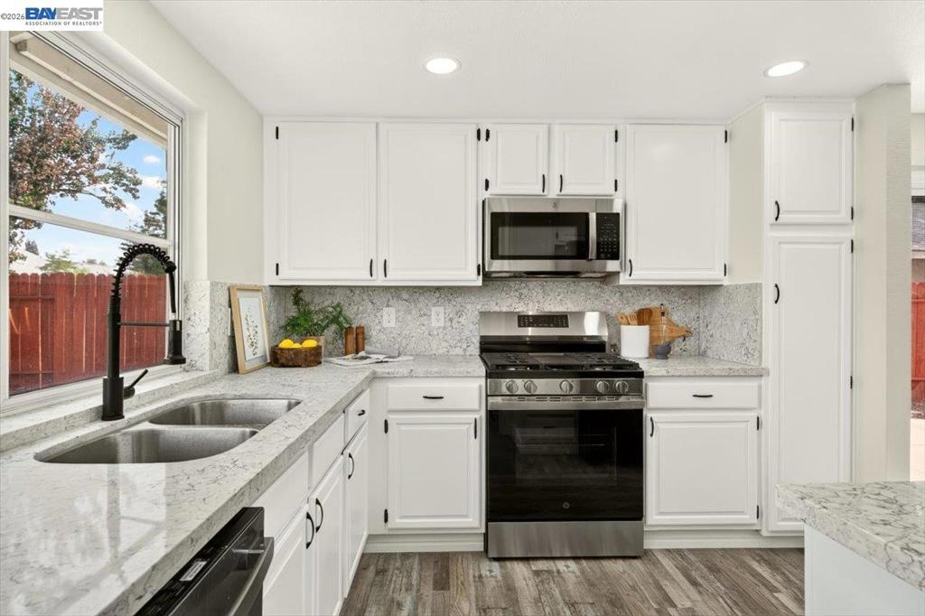 9081 Meadowdale Way Property Photo 19