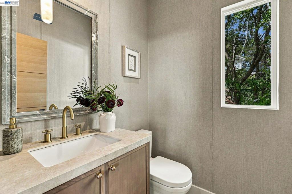 6801 Buckingham Blvd Property Photo 35