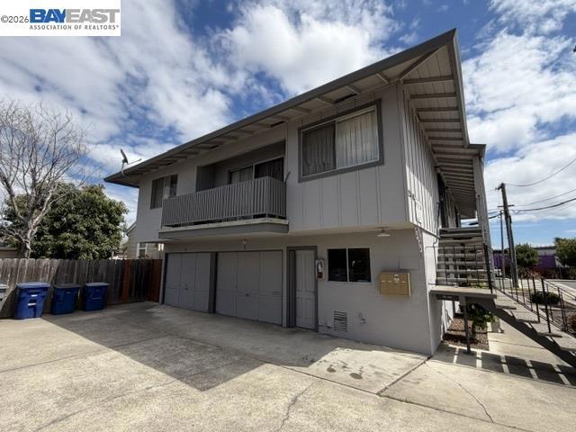 2180 Clarke St Property Photo 8