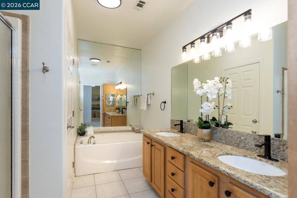 1081 Palm Ave Property Photo 19