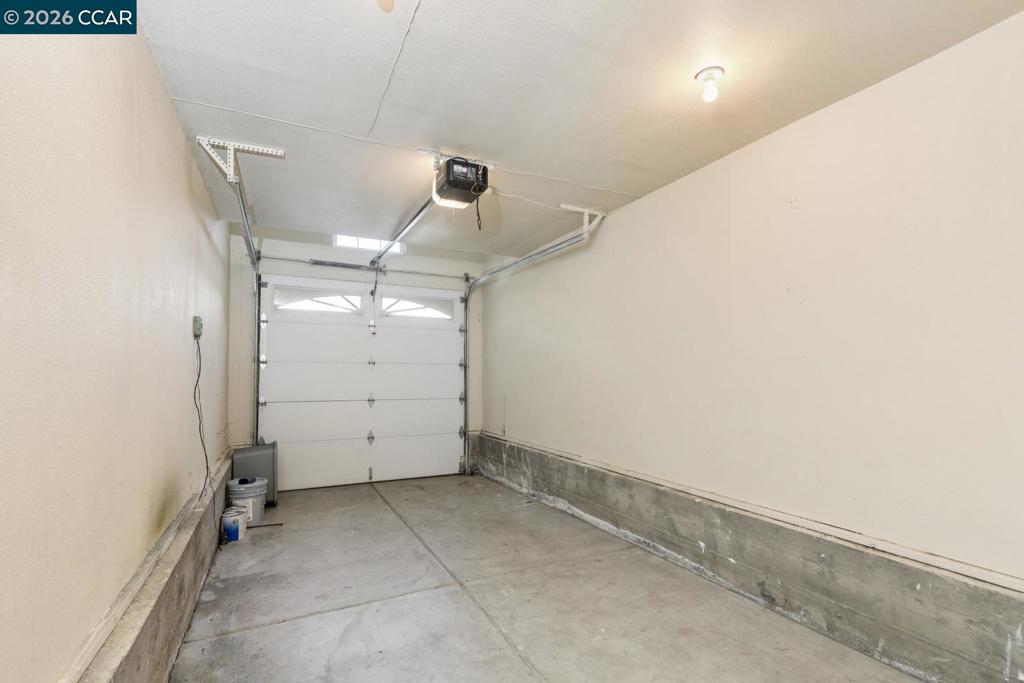 1081 Palm Ave Property Photo 25