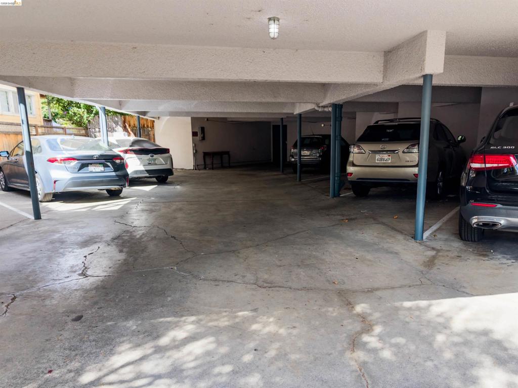2120 Grant Street Property Photo 12