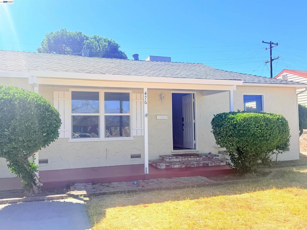 476 E Barrymore St Property Photo 2