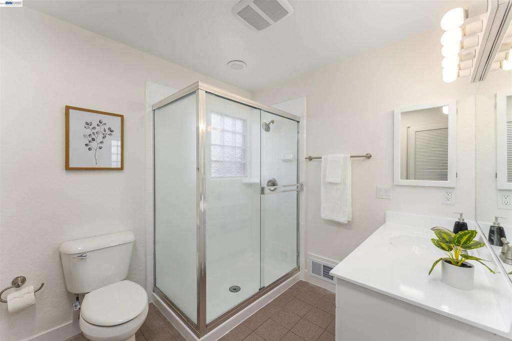 4243 Blewett St Property Photo 30