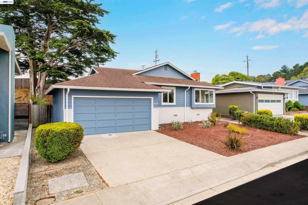 449 Mariposa Dr Property Photo 4