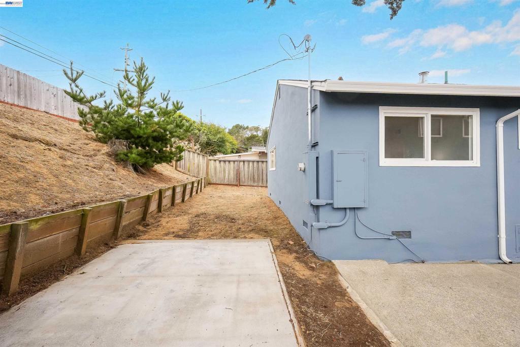 449 Mariposa Dr Property Photo 45