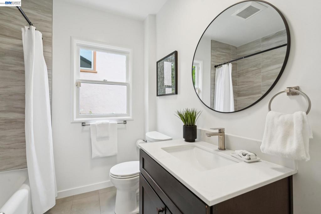 637 Boulevard Way Property Photo 26