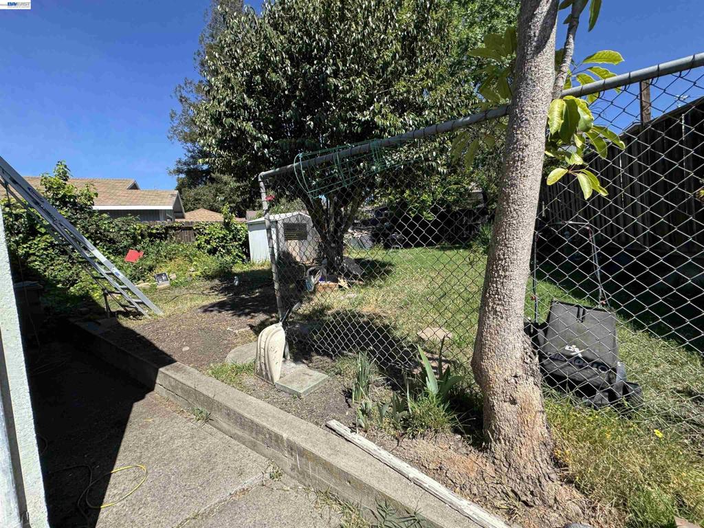 2120 Sol Property Photo 11
