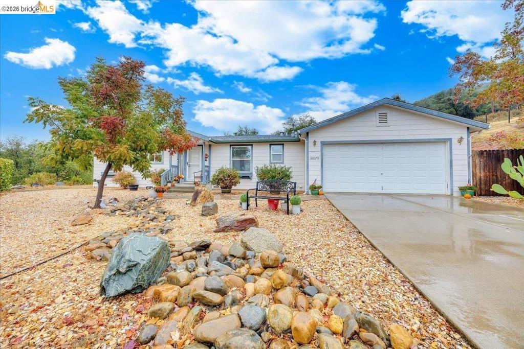 18679 Vista DR Property Photo 1