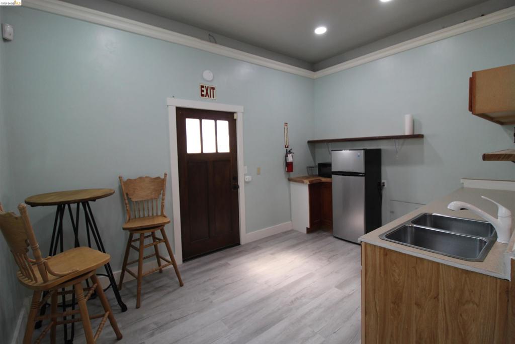 600 Woods Creek Dr Property Photo 10