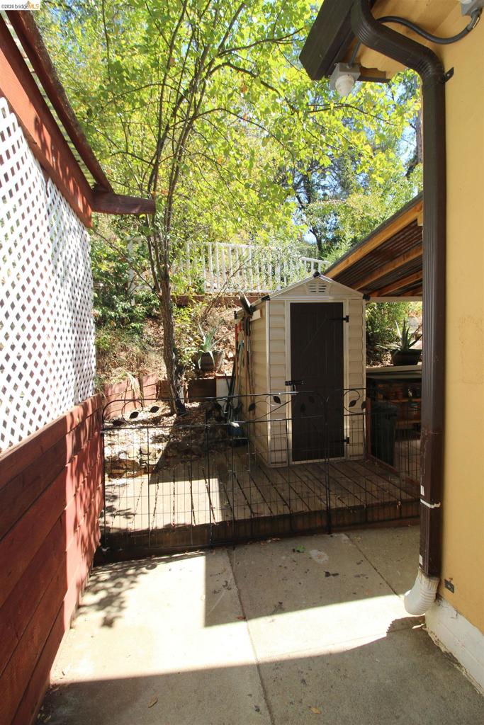 600 Woods Creek Dr Property Photo 45