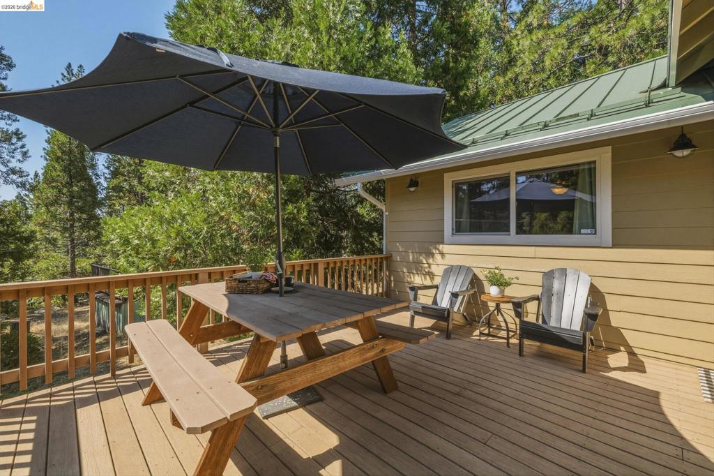 29392 Alpine Dr Property Photo 5