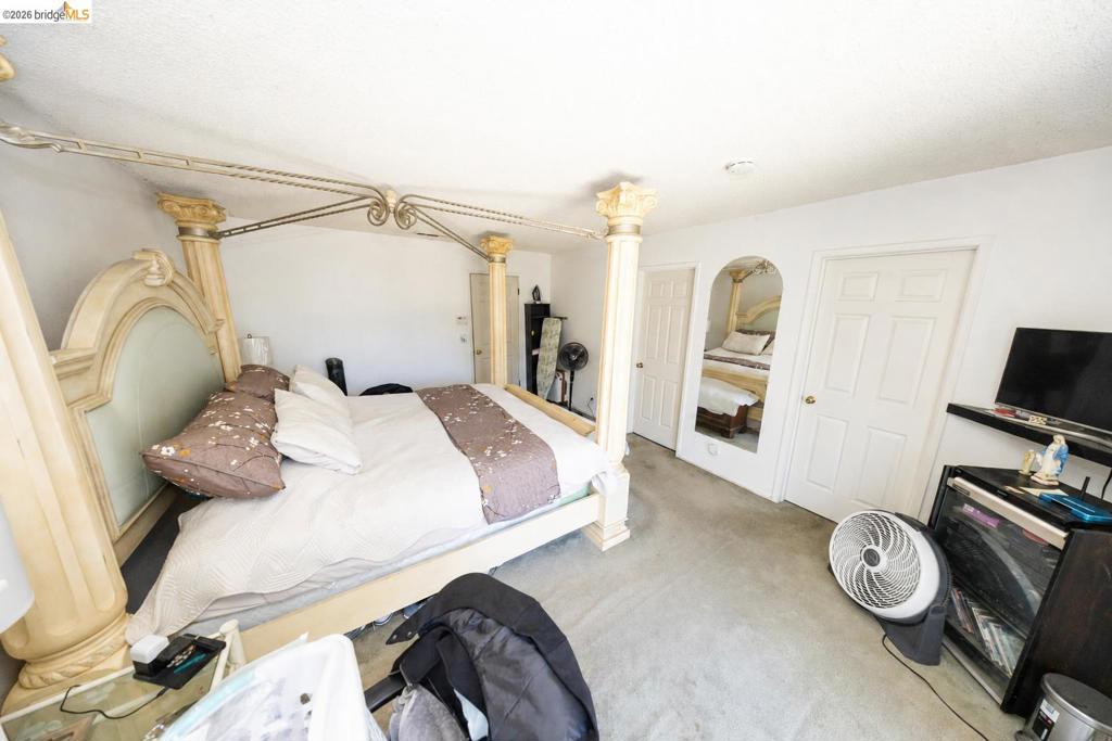 147 Sweetberry Ct. Property Photo 17