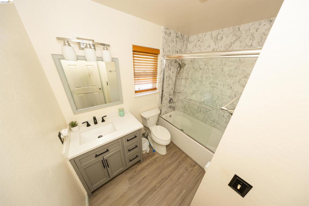 147 Sweetberry Ct. Property Photo 23