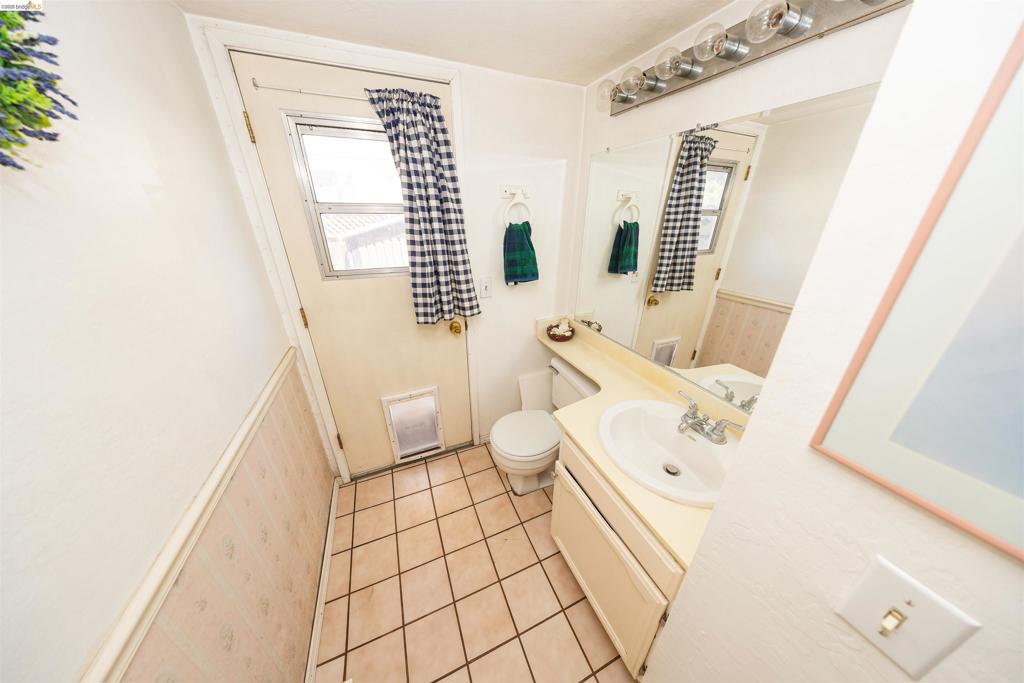 147 Sweetberry Ct. Property Photo 25