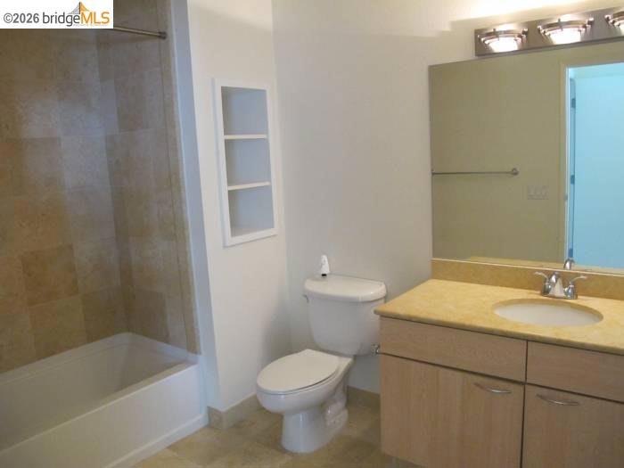 1 Lakeside Dr Property Photo 9
