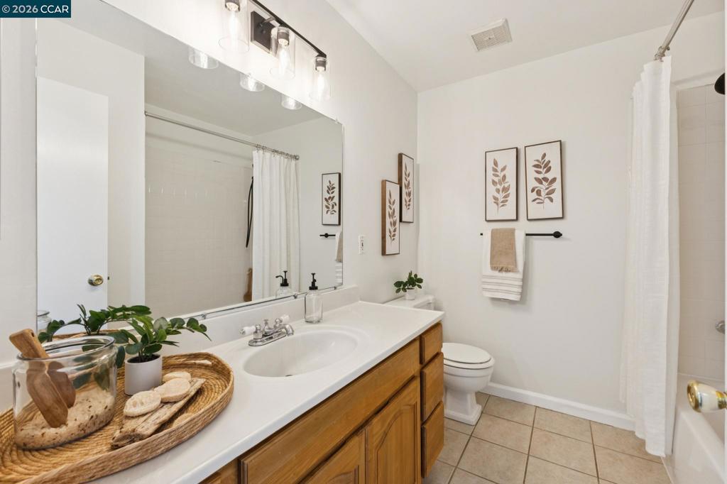 3837 Bayview Cir Property Photo 28