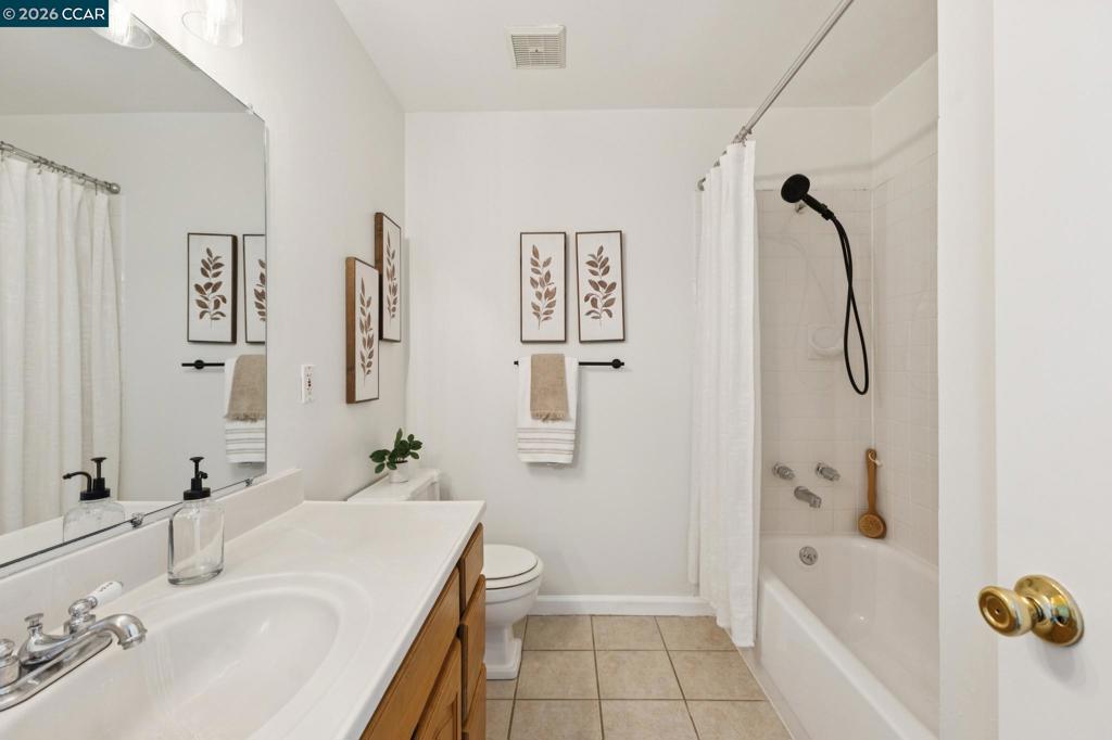 3837 Bayview Cir Property Photo 29