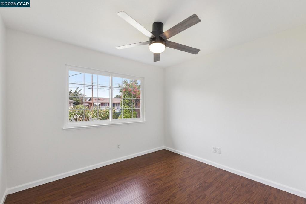 3837 Bayview Cir Property Photo 36