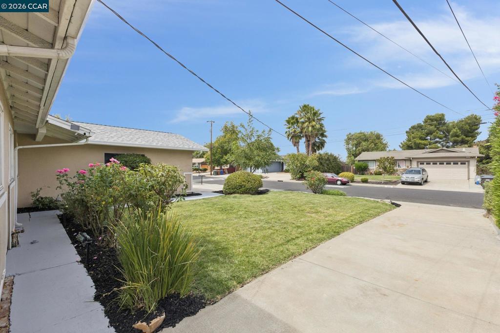 3837 Bayview Cir Property Photo 53
