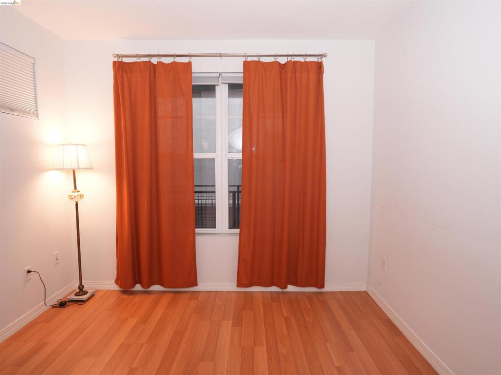 1121 40th Street 4202 Property Photo 6
