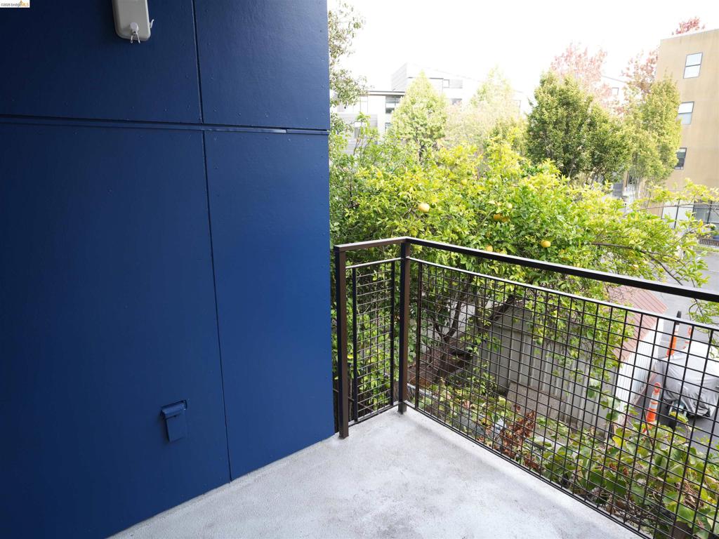 1121 40th Street 4202 Property Photo 10