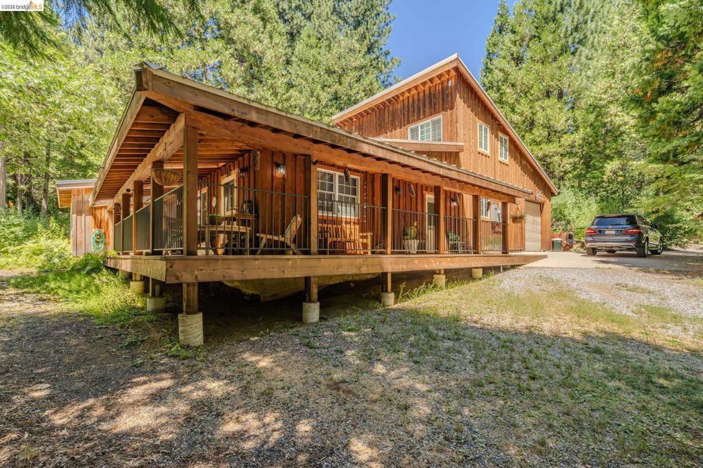 2495 Hangtree Trail Property Photo 3